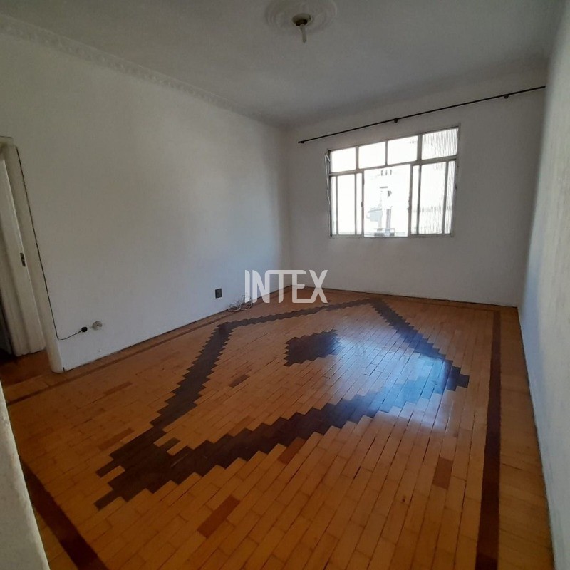 Apartamento à venda com 2 quartos, 60m² - Foto 1