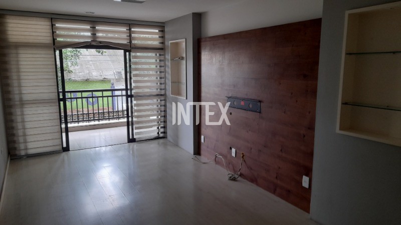 Apartamento à venda com 4 quartos, 135m² - Foto 3