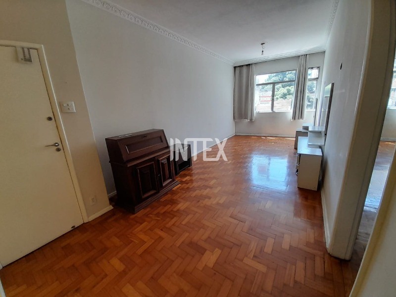 Apartamento à venda com 2 quartos, 83m² - Foto 1