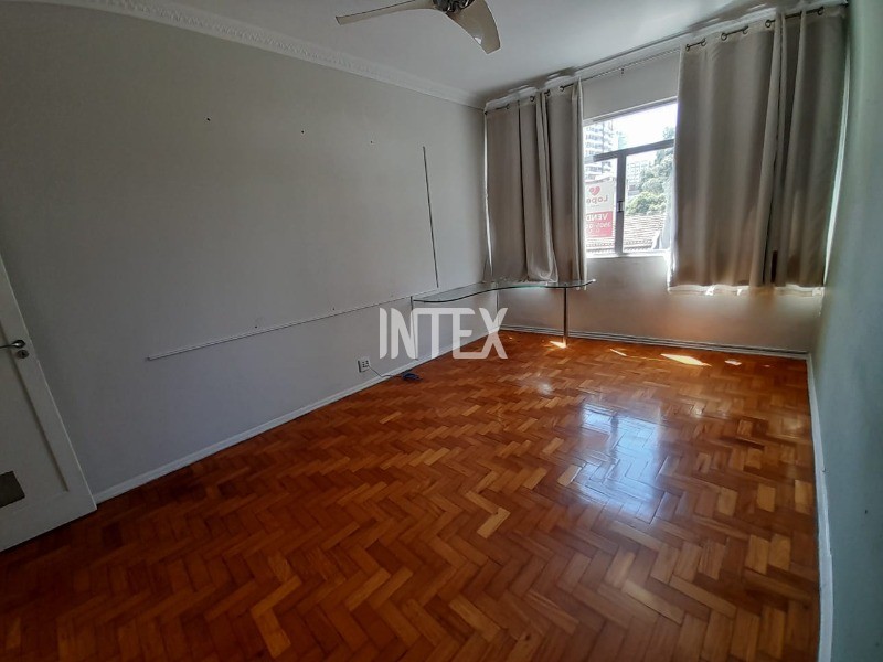 Apartamento à venda com 2 quartos, 83m² - Foto 12