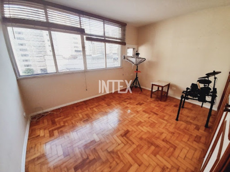 Apartamento à venda com 3 quartos, 118m² - Foto 11