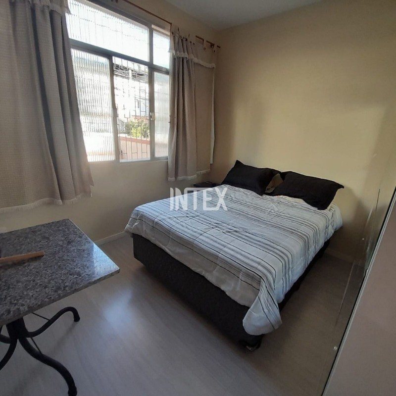 Apartamento à venda com 2 quartos, 60m² - Foto 6