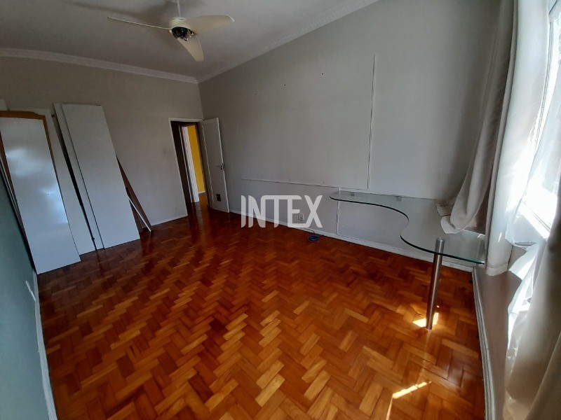 Apartamento à venda com 2 quartos, 83m² - Foto 10