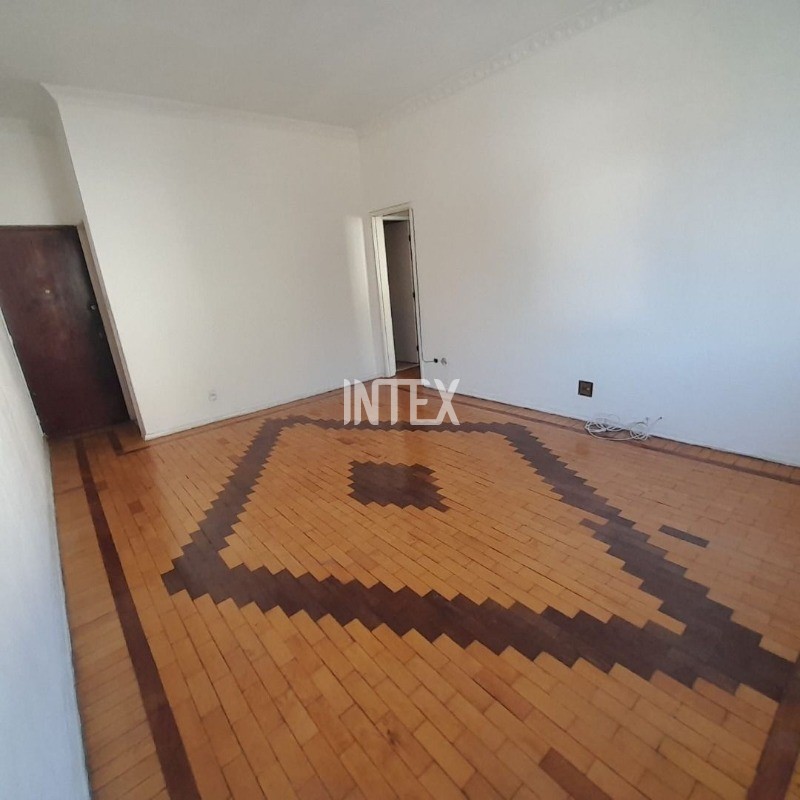 Apartamento à venda com 2 quartos, 60m² - Foto 2