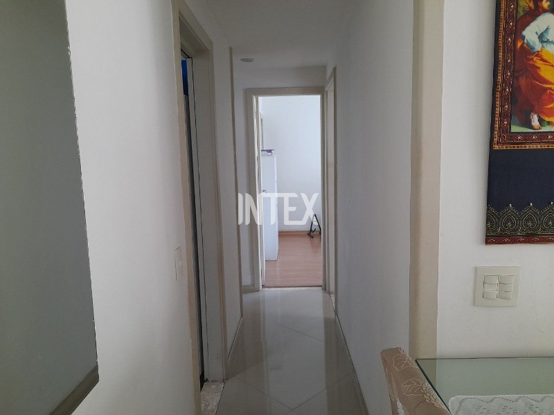 Apartamento à venda com 2 quartos, 76m² - Foto 4