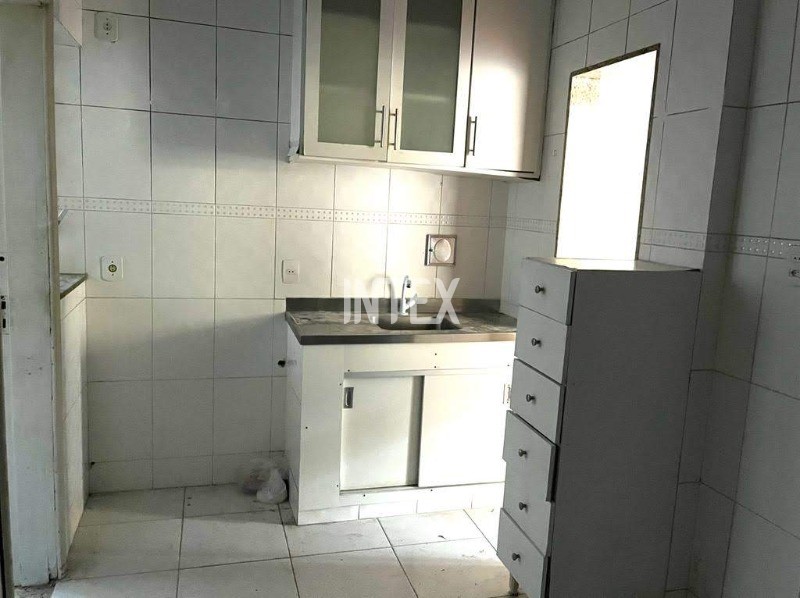 Apartamento à venda com 3 quartos, 130m² - Foto 9