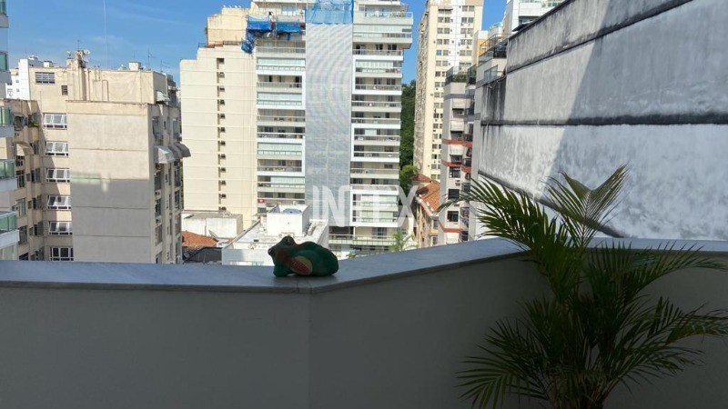 Apartamento à venda com 2 quartos, 88m² - Foto 2