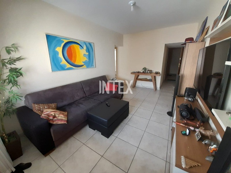 Apartamento à venda com 3 quartos, 100m² - Foto 2