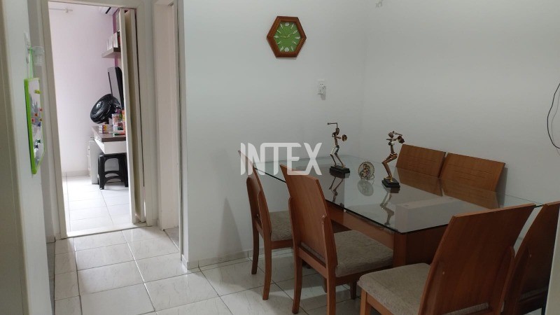 Apartamento à venda com 2 quartos, 70m² - Foto 5