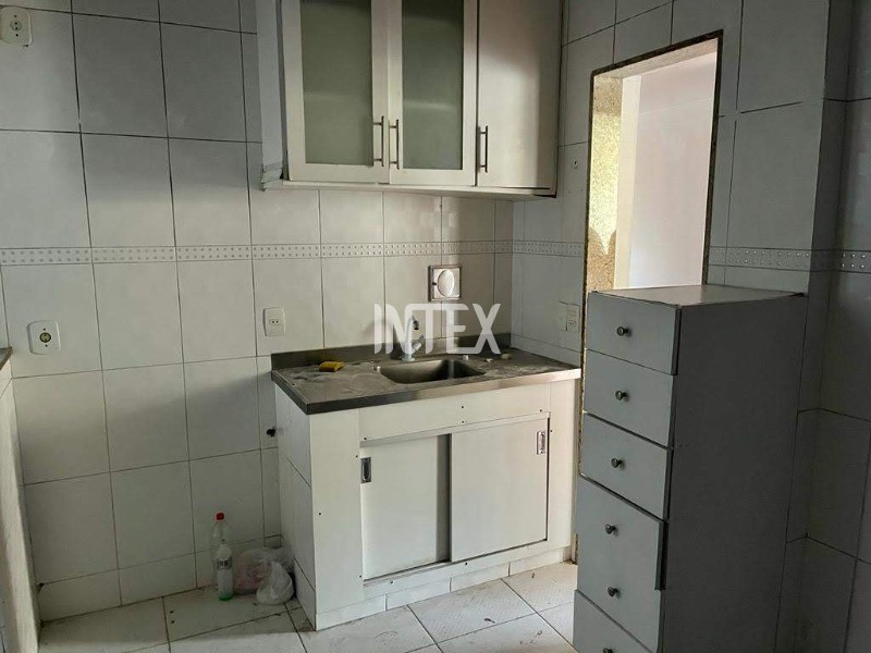 Apartamento à venda com 3 quartos, 130m² - Foto 7