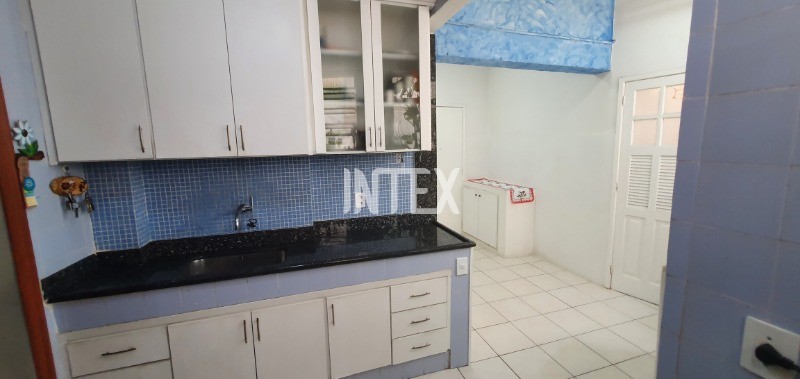 Apartamento à venda com 3 quartos, 130m² - Foto 24