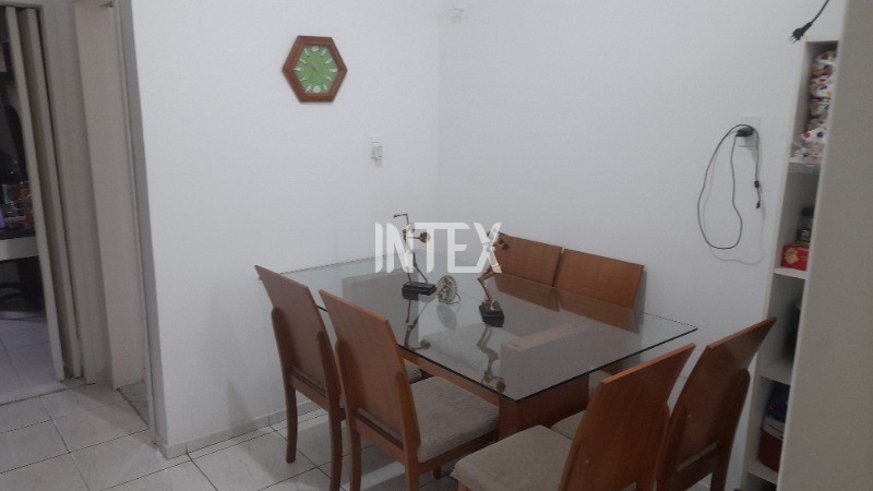 Apartamento à venda com 2 quartos, 70m² - Foto 14