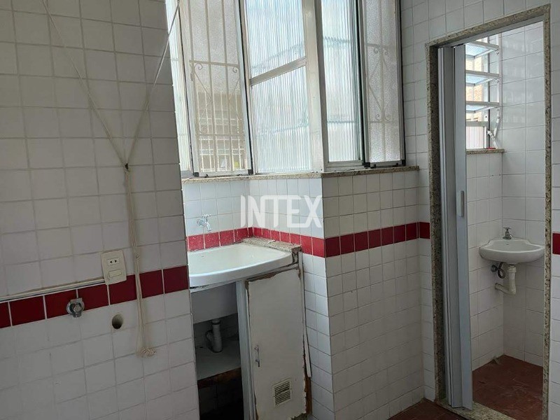 Apartamento à venda com 3 quartos, 130m² - Foto 14