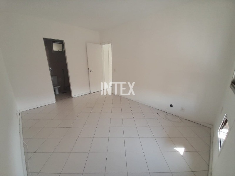 Apartamento à venda com 2 quartos, 80m² - Foto 11