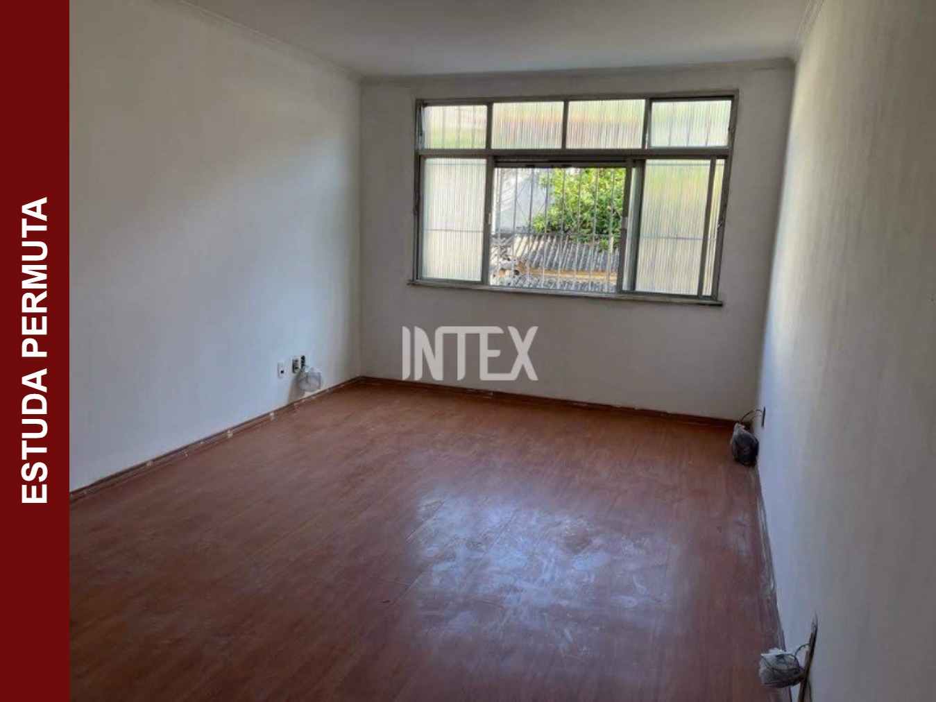 Apartamento à venda com 3 quartos, 130m² - Foto 1