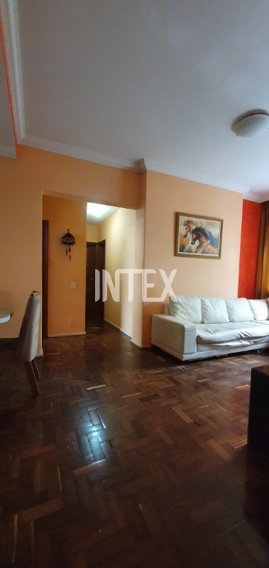 Apartamento à venda com 3 quartos, 130m² - Foto 4