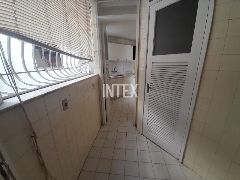 Apartamento à venda com 2 quartos, 80m² - Foto 20