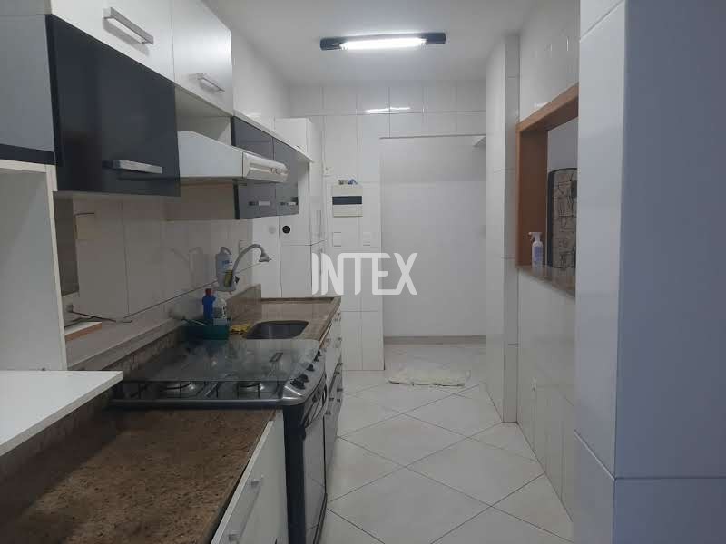 Apartamento à venda com 2 quartos, 80m² - Foto 11