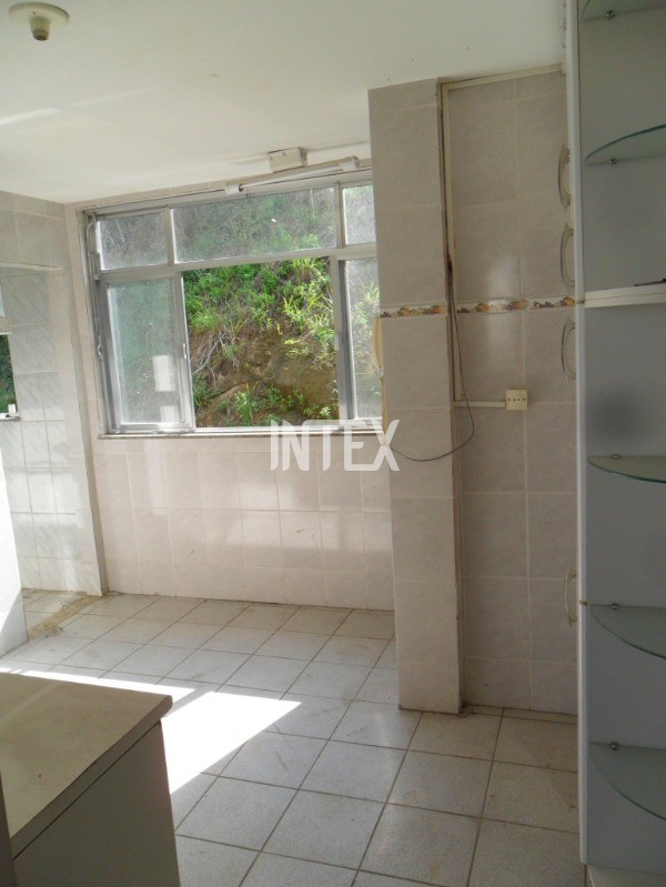 Apartamento à venda com 3 quartos, 100m² - Foto 21