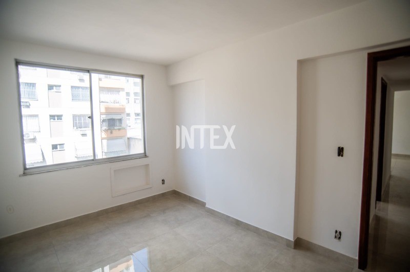 Apartamento à venda com 2 quartos, 80m² - Foto 10