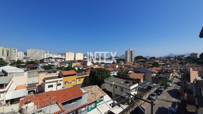 Apartamento à venda com 3 quartos, 100m² - Foto 1