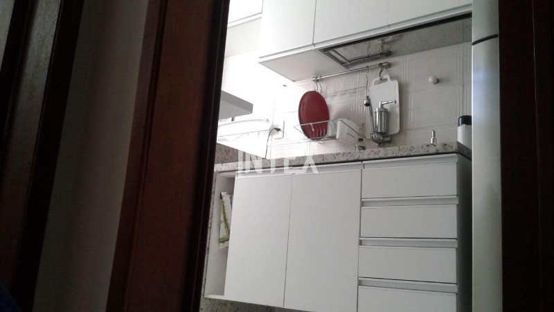 Apartamento à venda com 2 quartos, 50m² - Foto 12