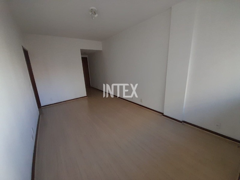 Apartamento à venda com 3 quartos, 76m² - Foto 3