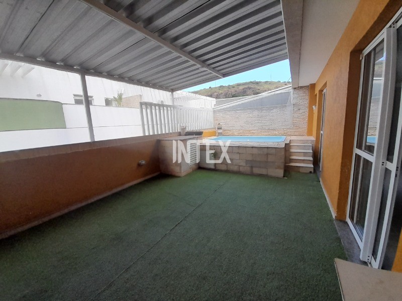 Cobertura à venda com 3 quartos, 150m² - Foto 5