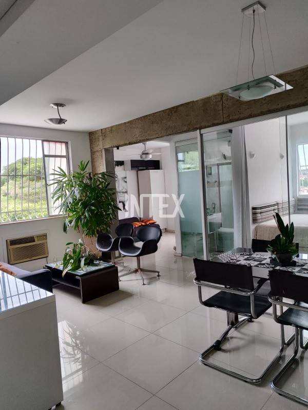 Apartamento à venda com 2 quartos, 65m² - Foto 11