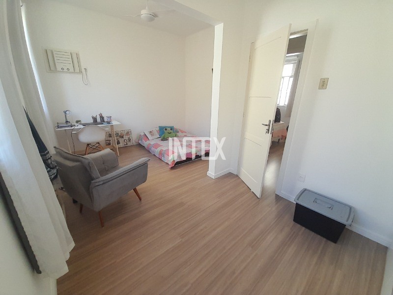 Apartamento à venda com 2 quartos, 75m² - Foto 11