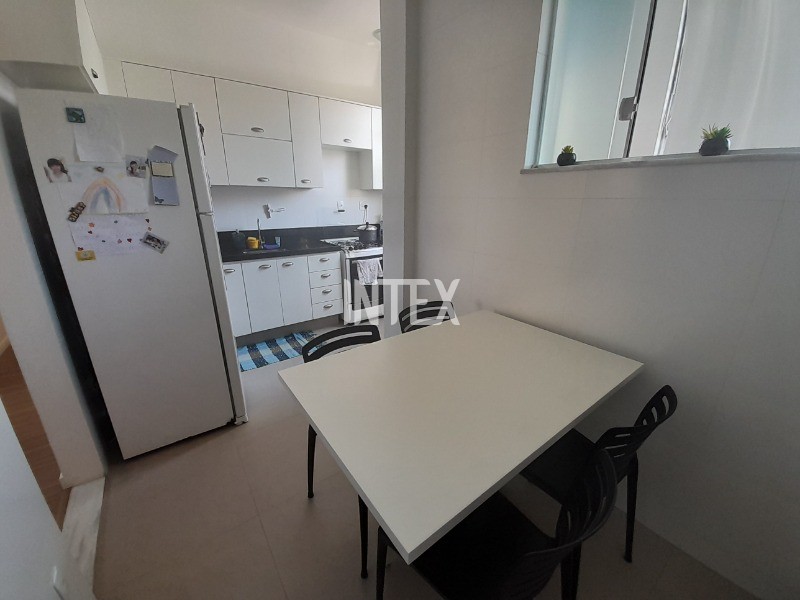 Apartamento à venda com 2 quartos, 75m² - Foto 21