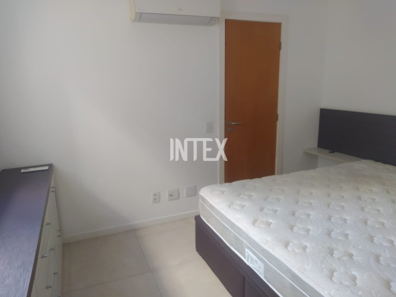 Apartamento à venda com 3 quartos, 118m² - Foto 16