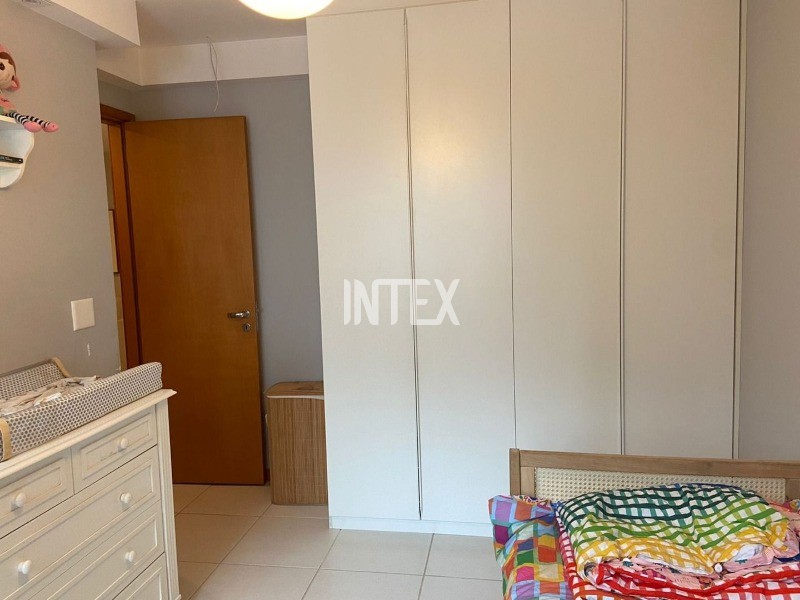 Apartamento à venda com 2 quartos, 90m² - Foto 18