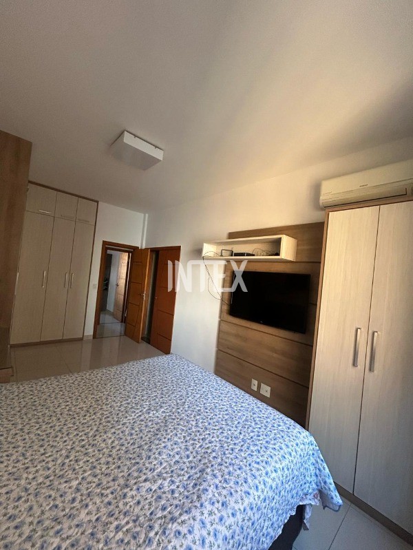 Apartamento à venda com 3 quartos, 180m² - Foto 6