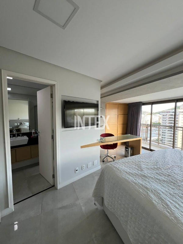 Cobertura à venda com 3 quartos, 214m² - Foto 10