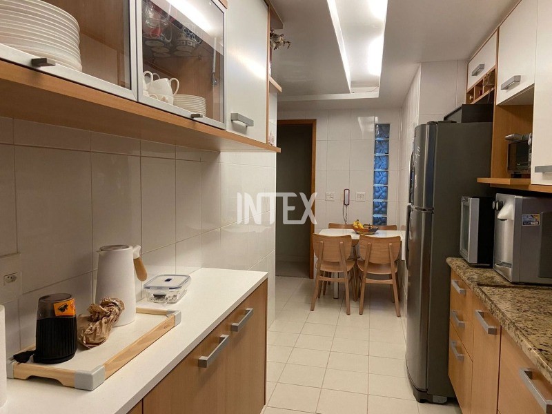 Apartamento à venda com 2 quartos, 90m² - Foto 23