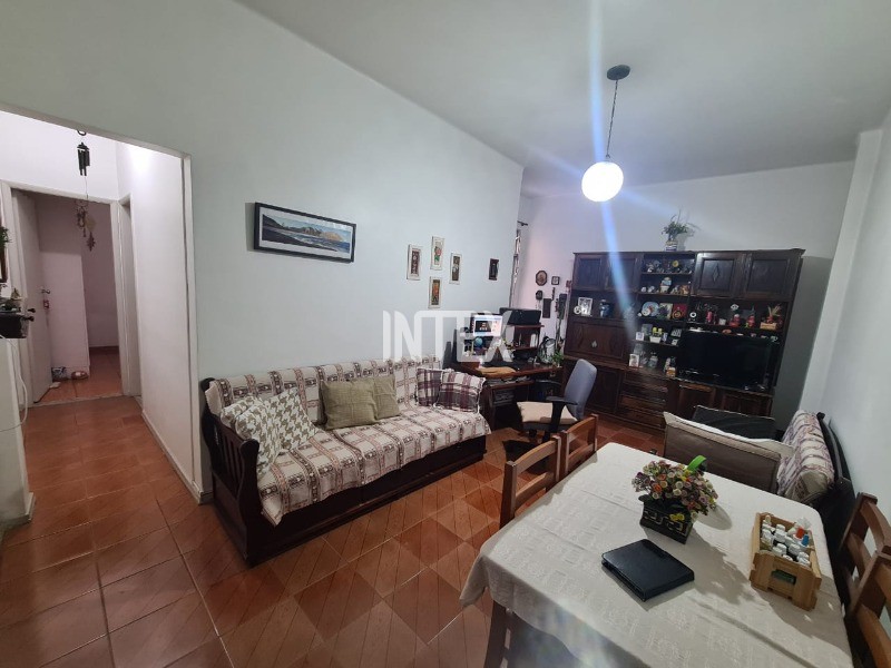 Apartamento à venda com 2 quartos, 81m² - Foto 2