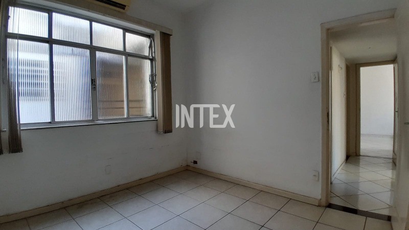 Apartamento à venda com 3 quartos, 100m² - Foto 8