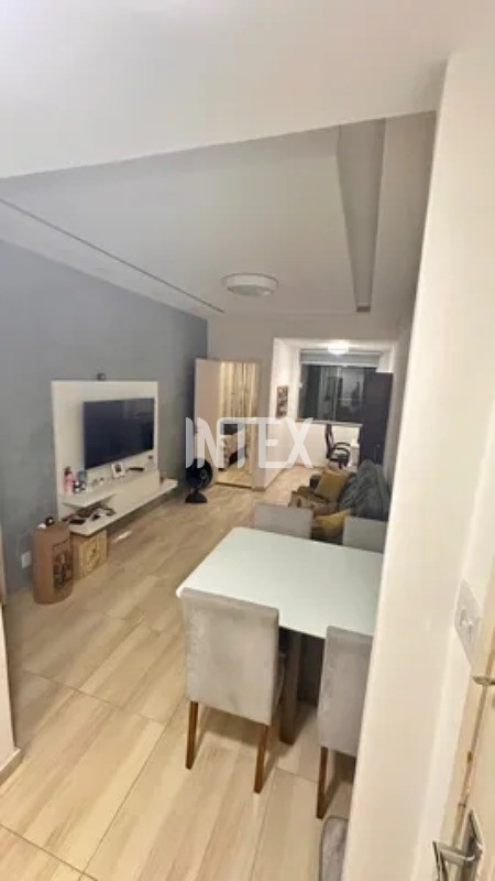 Apartamento à venda com 2 quartos, 80m² - Foto 1