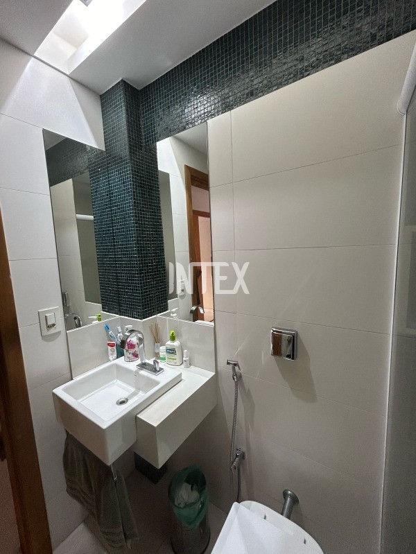 Apartamento à venda com 3 quartos, 180m² - Foto 16