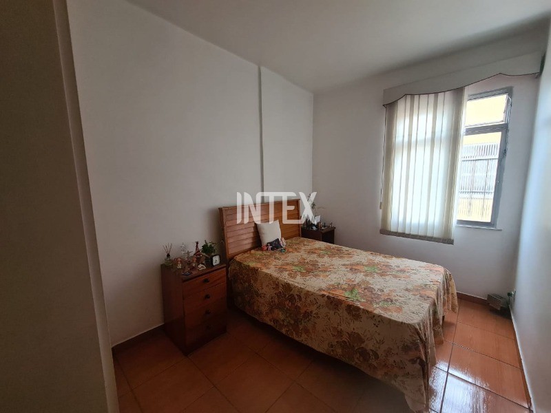 Apartamento à venda com 2 quartos, 81m² - Foto 4