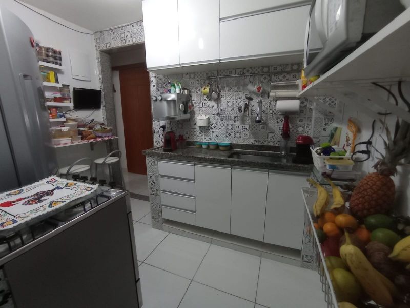 Apartamento à venda com 3 quartos, 90m² - Foto 7