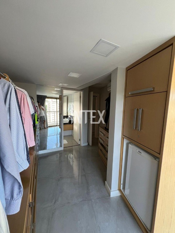 Cobertura à venda com 3 quartos, 214m² - Foto 14