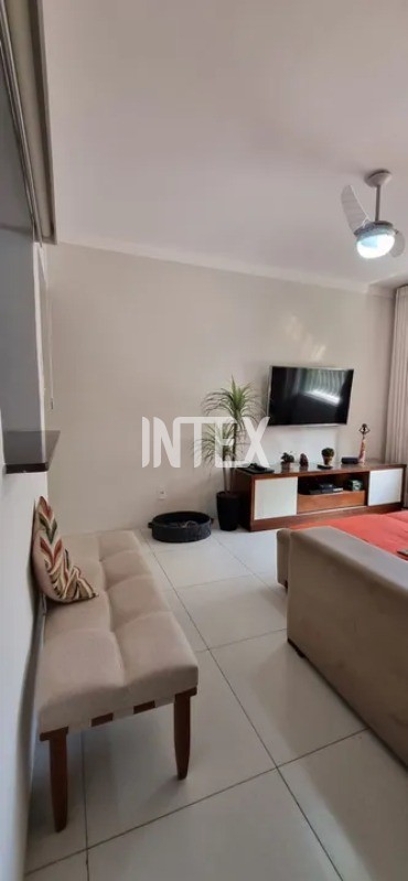 Apartamento à venda com 2 quartos, 90m² - Foto 5