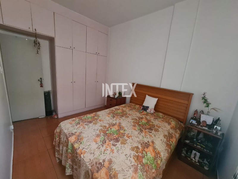 Apartamento à venda com 2 quartos, 81m² - Foto 3