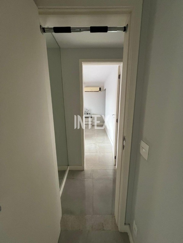 Cobertura à venda com 3 quartos, 214m² - Foto 15