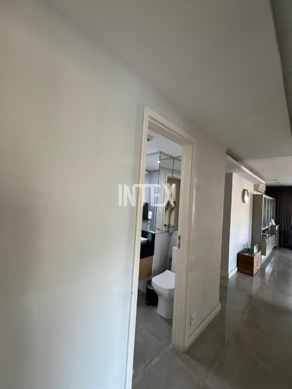 Cobertura à venda com 3 quartos, 214m² - Foto 20