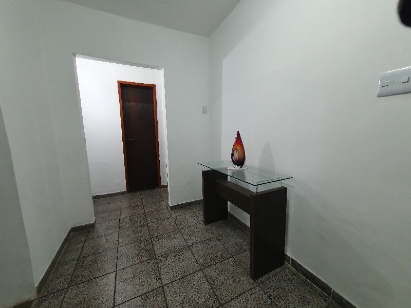 Casa à venda com 3 quartos, 221m² - Foto 22