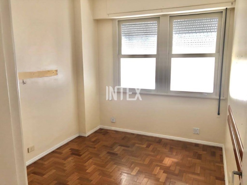 Apartamento à venda com 3 quartos, 130m² - Foto 9