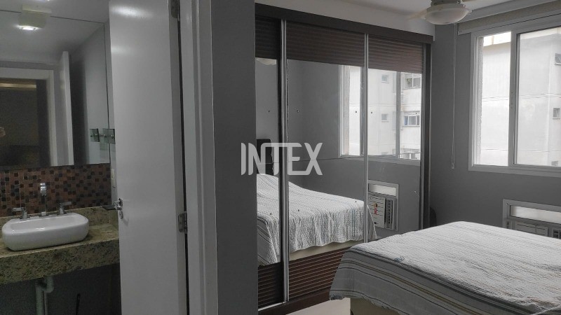 Apartamento à venda com 2 quartos, 70m² - Foto 10